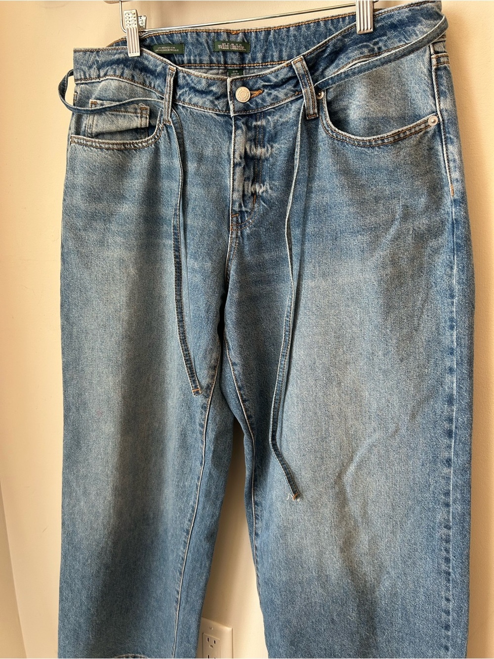 Low Rise Baggy Jeans Size 12 Wild Fable - Optional Waist tie - in EUC